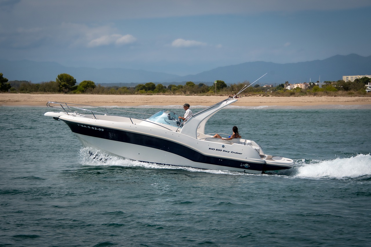 boat-yacht-luxury-boat-7728657